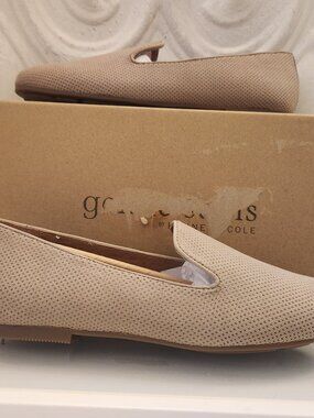 Gentle Souls Women's Eugene 2 Perf Loafer. Mushroom. NIB. Size 8